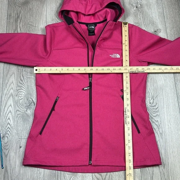 The North Face Soft Shell Jacket - Picture 2 of 14